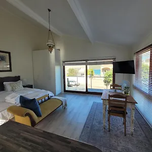  Bed & Breakfast Leehaven South Africa